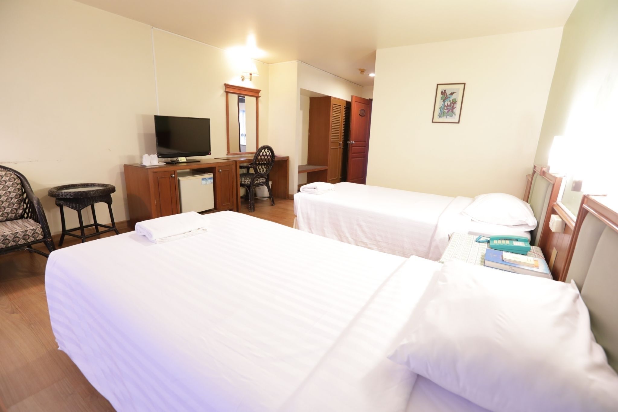 Blackout curtains, free WiFi, bed sheets