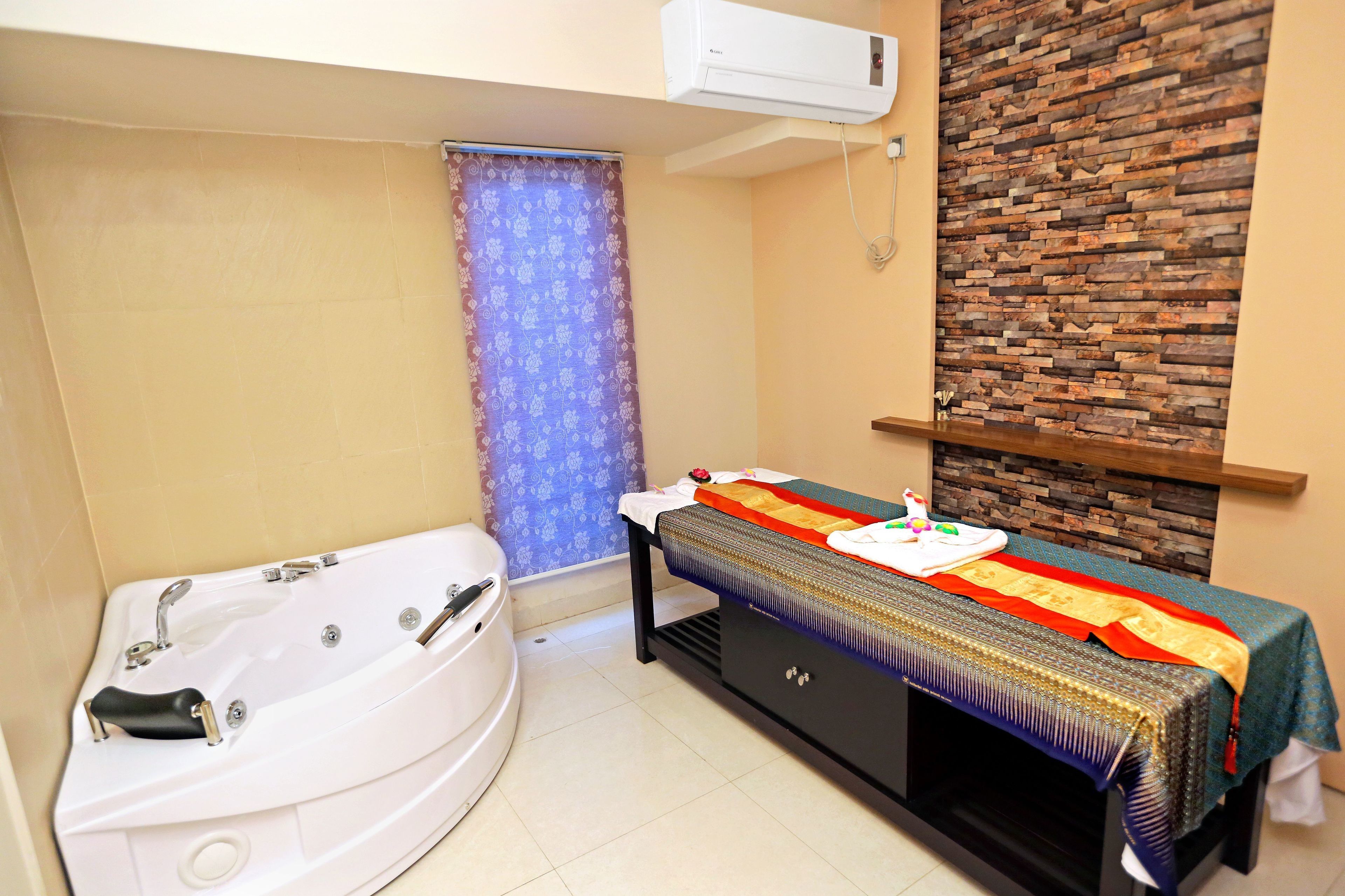 swedish massages, thai massages, sports massages