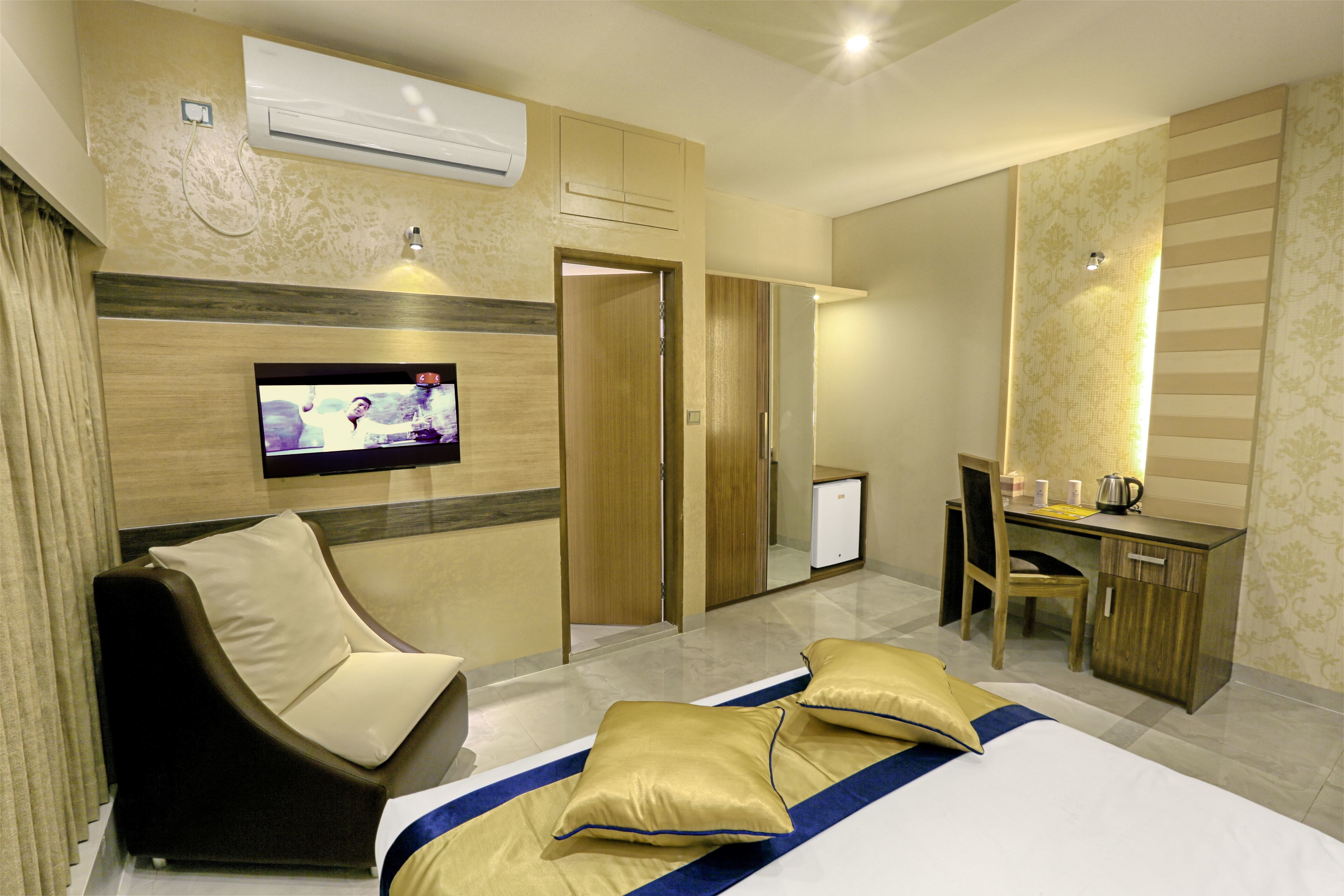 Photo - Asia Hotel & Resorts