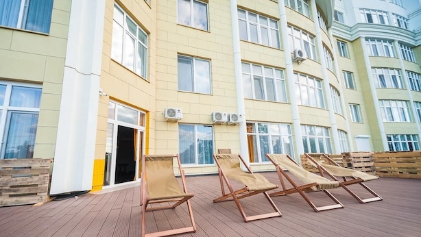 Deluxe Room | Balcony view - Beehive Hotel Odessa (Odesa)