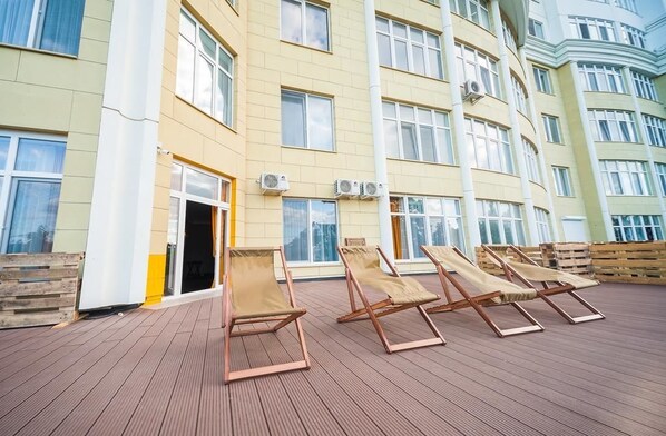 Deluxe Room | Balcony view