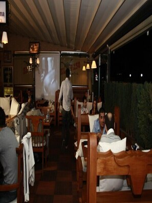 Restaurant - Hotel Ergen (Ankara)