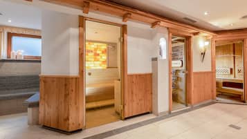 Masajes deportivos, reflexología, 1 sala de tratamiento, masajes
