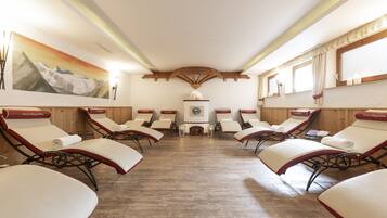 Sports massages, reflexology, 1 treatment room, massages