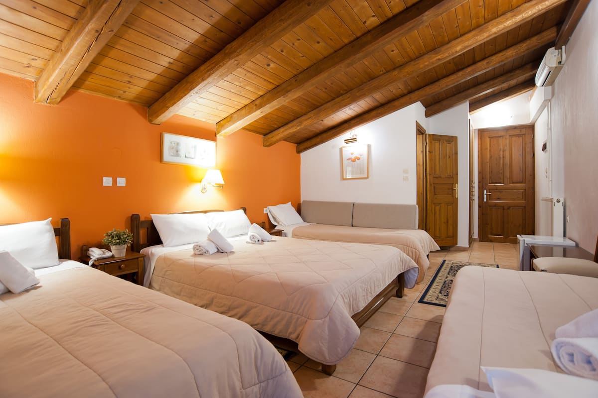Desk, free cribs/infant beds, free WiFi, bed sheets