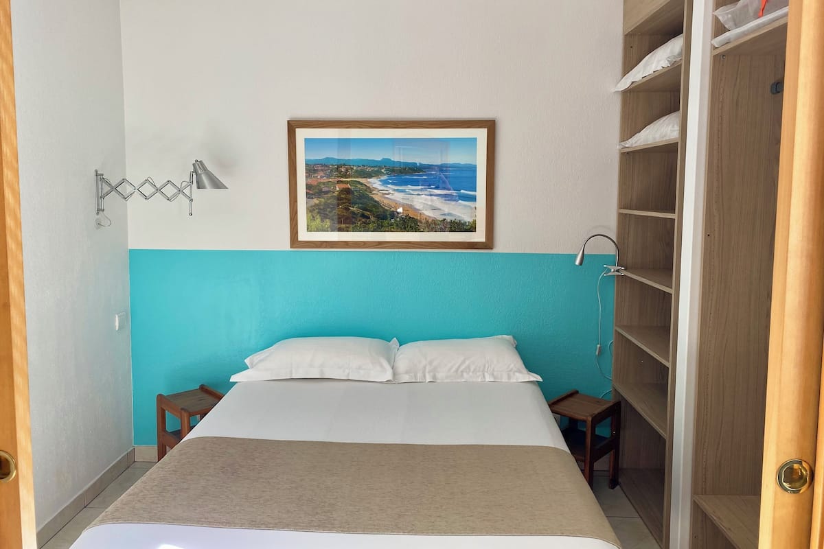 Studio, No housekeeping | 1 bedroom, premium bedding, in-room safe, desk