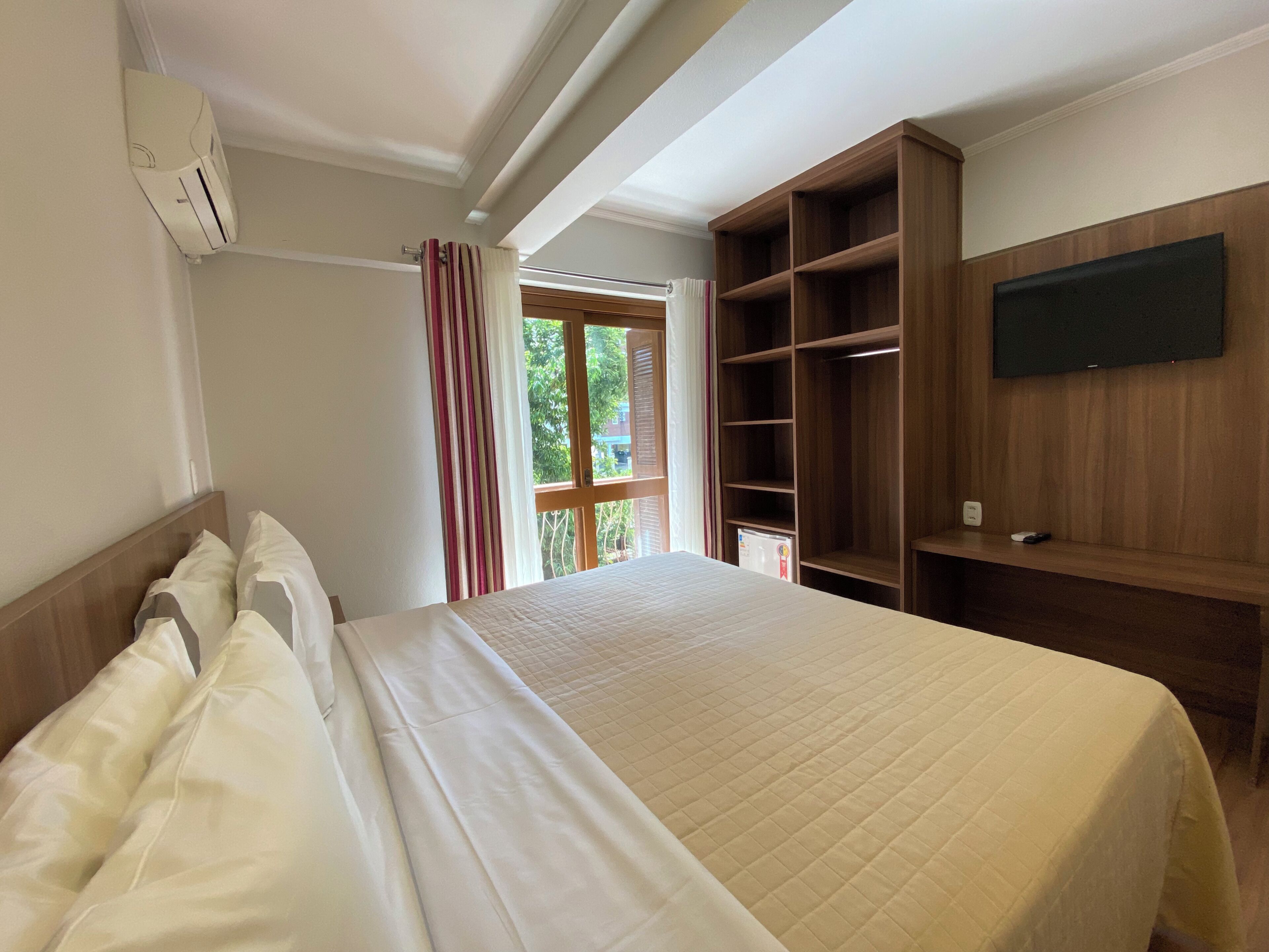 Habitación Confort | Minibar, cortinas blackout, insonorización y wifi gratis 