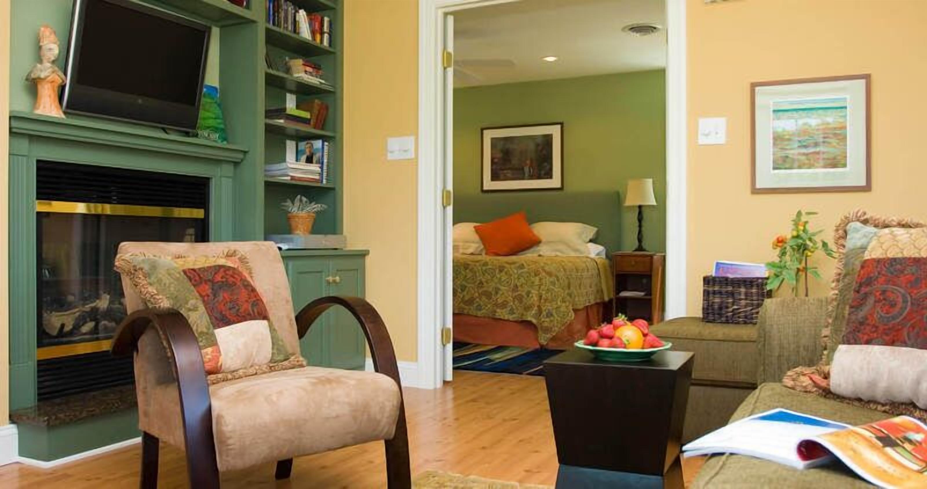 Island Cottage | Living area | Flat-screen TV, fireplace