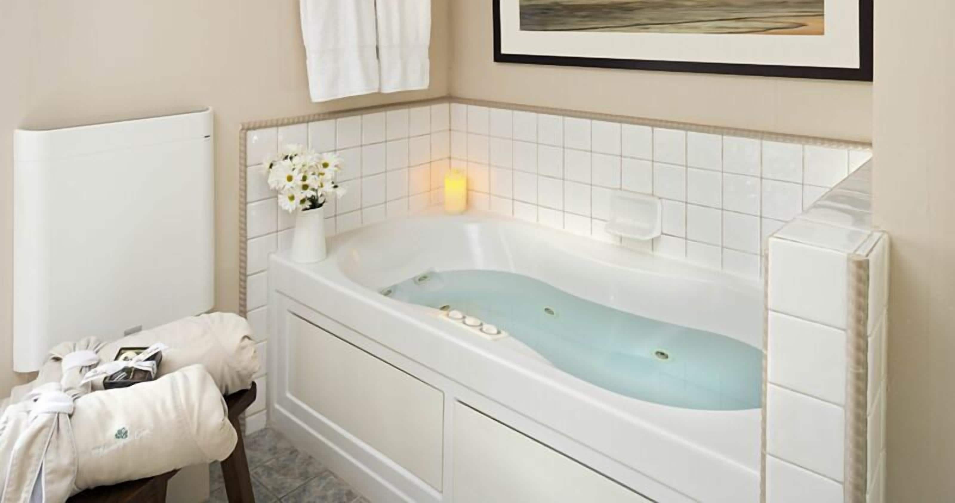 Inn at Huntingfield Creek