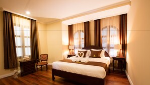 Deluxe Exclusive Room | Minibar, két bảo mật tại phòng, bàn 