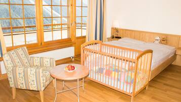 Superior Twin Room, Mountain View | 1 bedroom, hypo-allergenic bedding, blackout curtains, cots/infant beds
