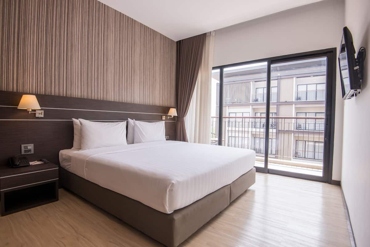 Superior Room, 1 Double Bed (No Breakfast) | Cofres nos quartos, escrivaninha, cortinas blackout, Wi-Fi de cortesia