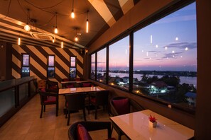 Bar (en la propiedad)