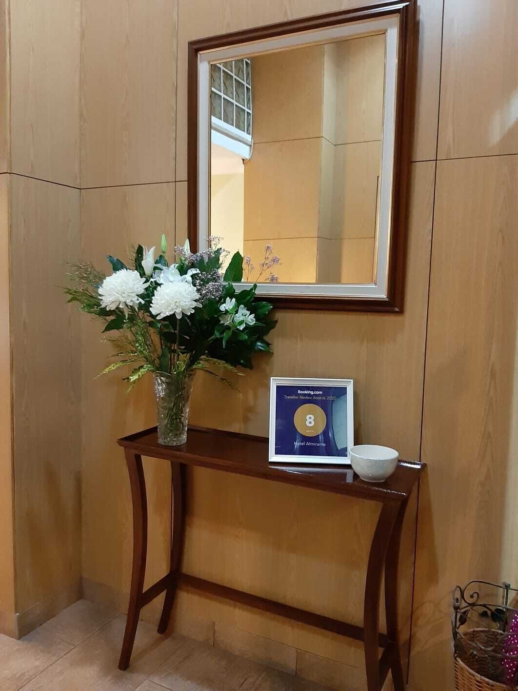 Photo - Hotel Almirante