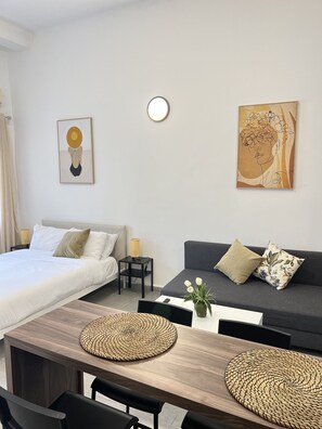 City Apartment (Unit 11) | Individually decorated, individually furnished, desk, iron/ironing board
