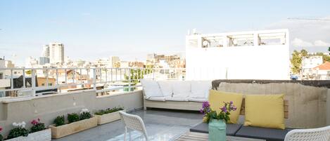 City Penthouse (Unit 12) | Terrace/patio