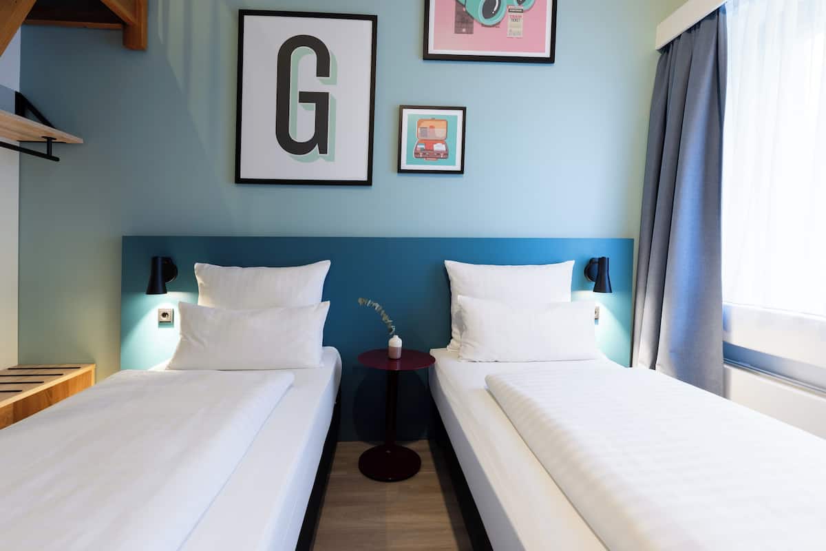 Standard Loft, 2 Single Beds | 1 bedroom, hypo-allergenic bedding, in-room safe, desk
