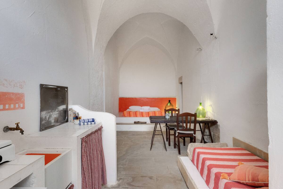Studio, Multiple Beds