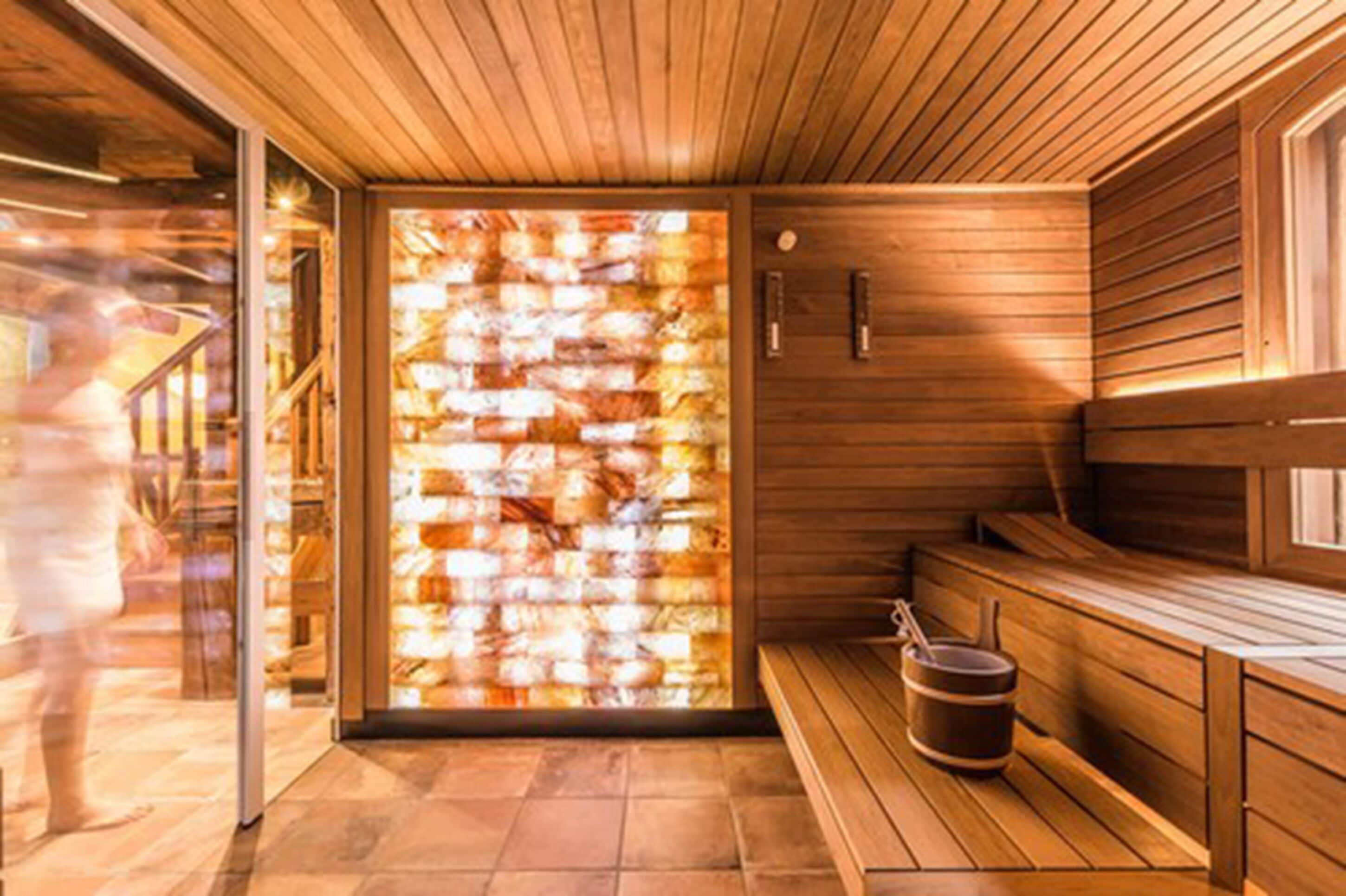 sauna, hot tub, steam room
