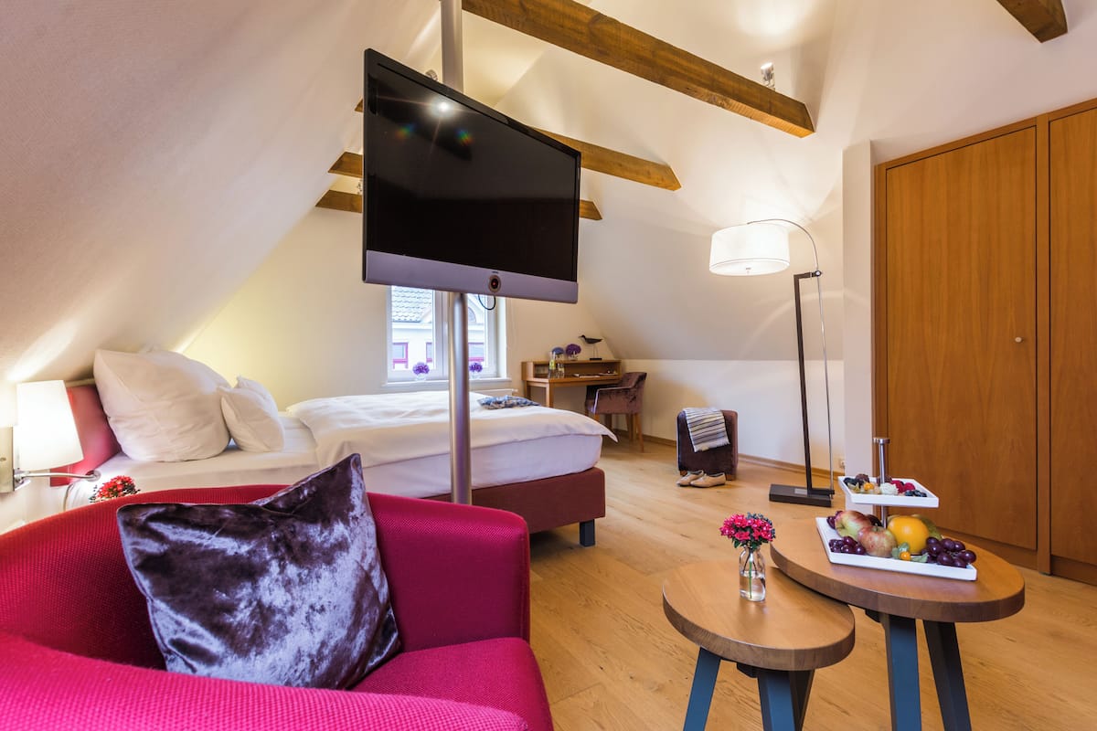 Family Room (Superior) | Premium bedding, free minibar items, in-room safe