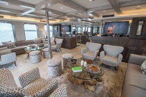 Dining - Majestic Galapagos Cruise (Puerto Baquerizo Moreno)