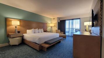 Hypo-allergenic bedding, pillowtop beds, in-room safe, laptop workspace