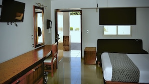 Luxury Room, 2 Queen Beds | Desk, laptop workspace, iron/ironing board, free WiFi - Hotel Maioris Guadalajara (Tlaquepaque)