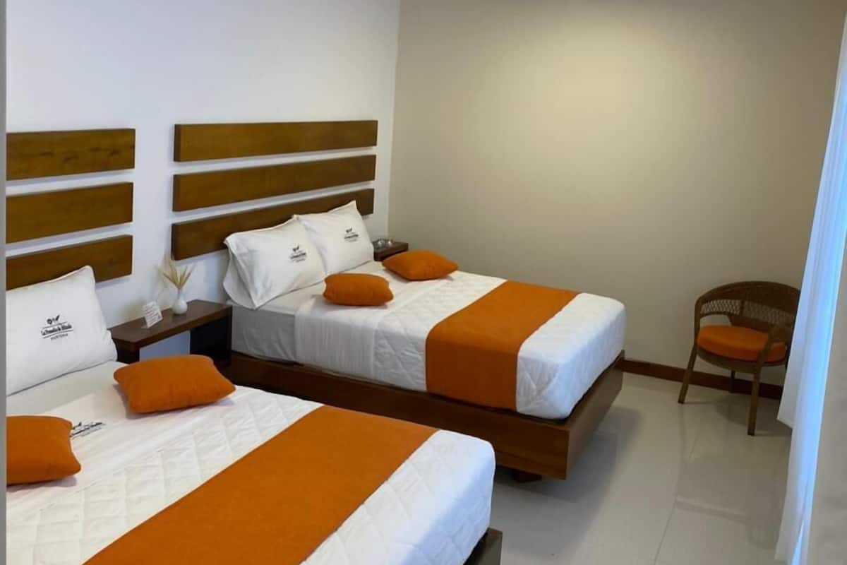 Deluxe Double Room, 2 Queen Beds | WiFi (free)