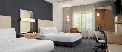 Premium bedding, desk, iron/ironing board, free WiFi