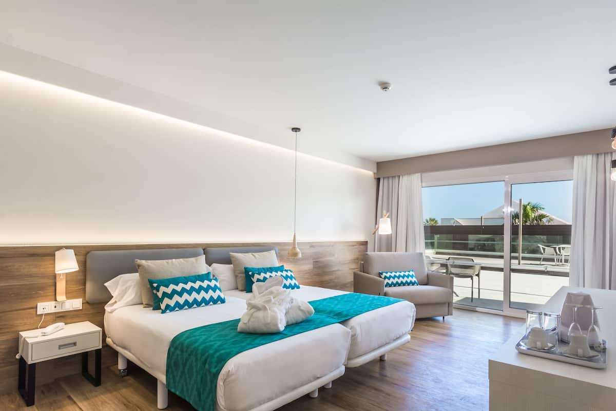 1 bedroom, in-room safe, individually decorated, individually furnished