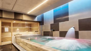 Couples treatment rooms, sauna, spa tub, steam room, hot springs