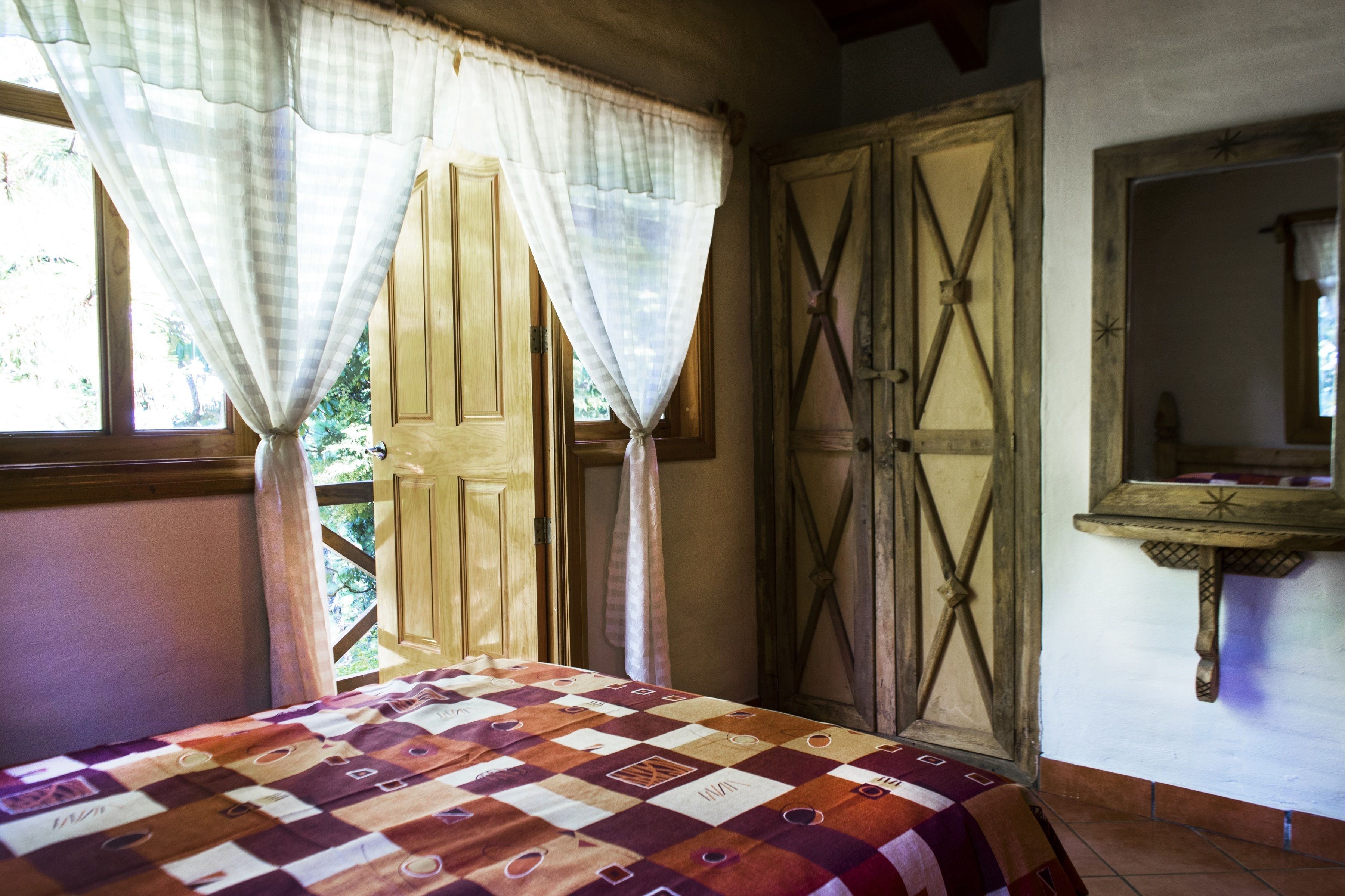 Chalet, 3 Bedrooms (up to 10 persons) | 3 bedrooms, bed sheets