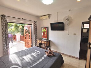 5 Bedrooms Private Pool Villa | 5 habitaciones y caja de seguridad en la habitación 