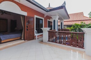 5 Bedrooms Private Pool Villa | Terrace/patio
