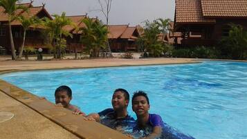 Piscina externa