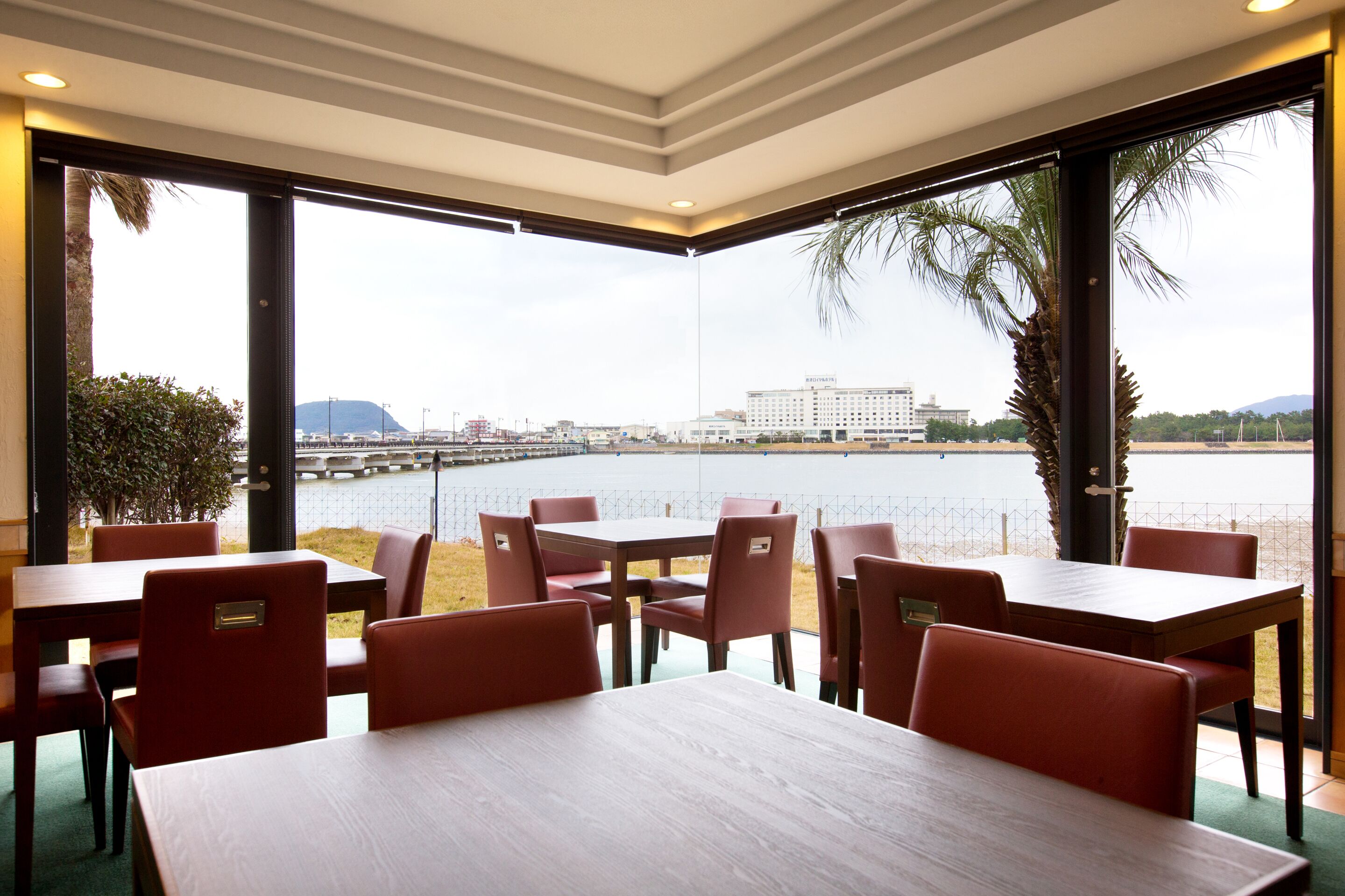 daily full breakfast (jpy 900 per person)