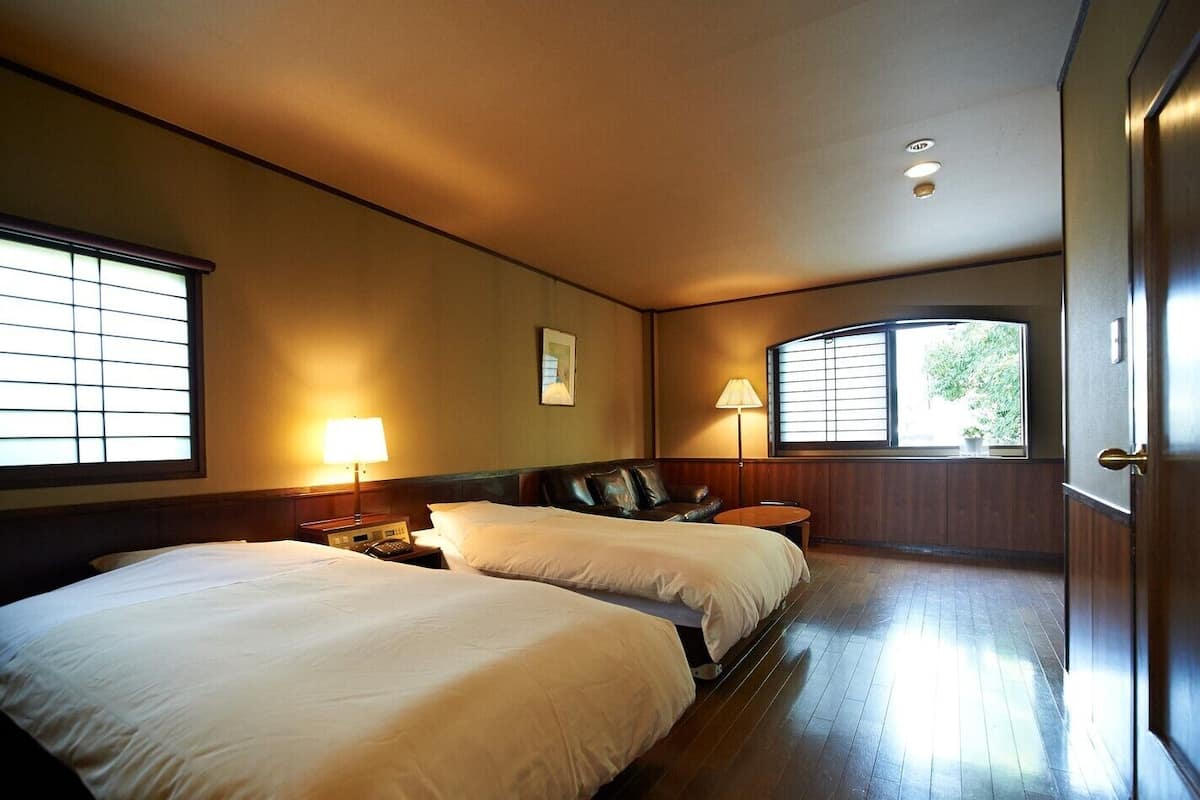 Minibar, desk, laptop workspace, blackout curtains