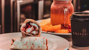 Daily full breakfast (PGK 70 per person)