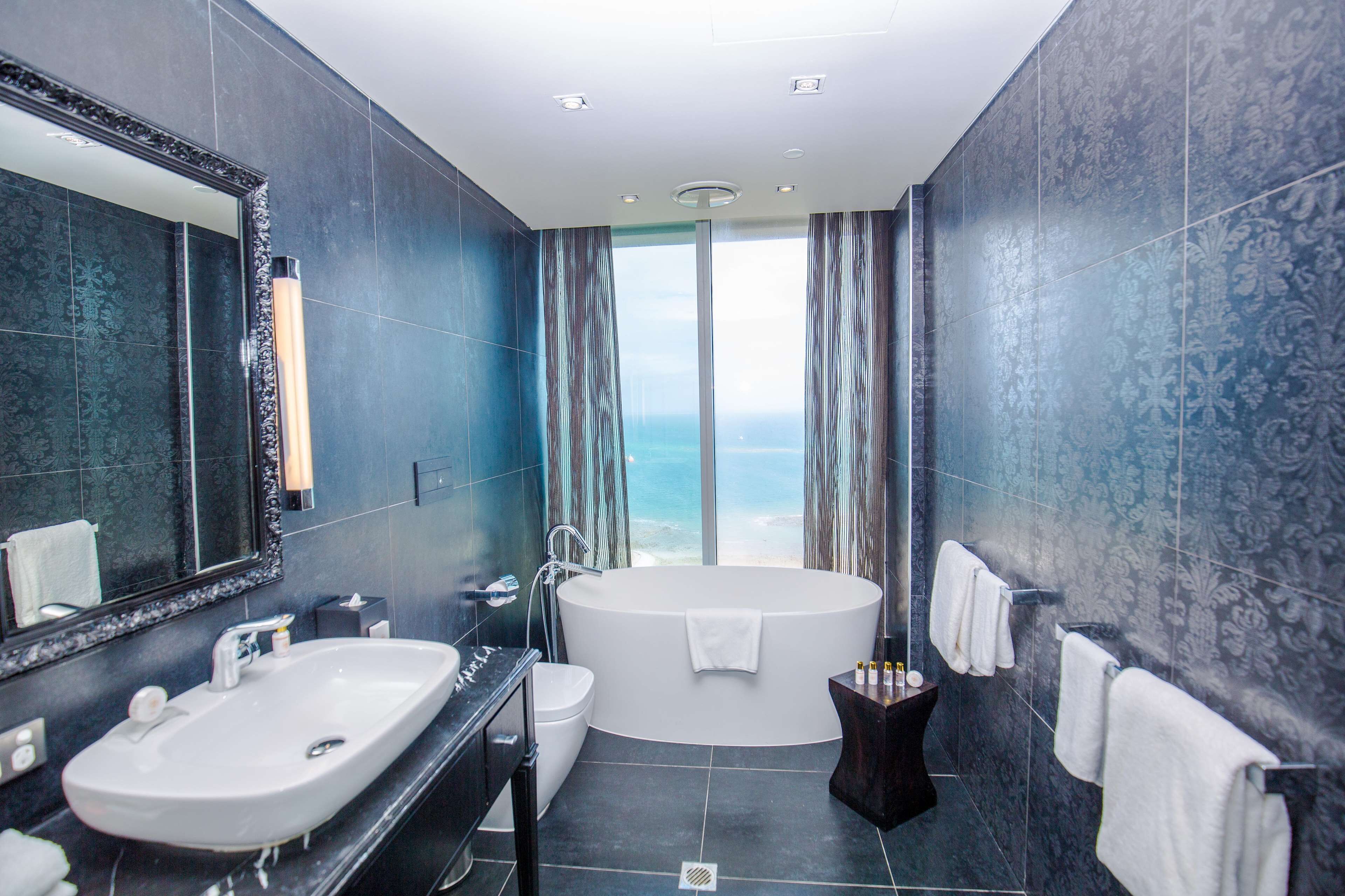 shower, free toiletries, hair dryer, slippers