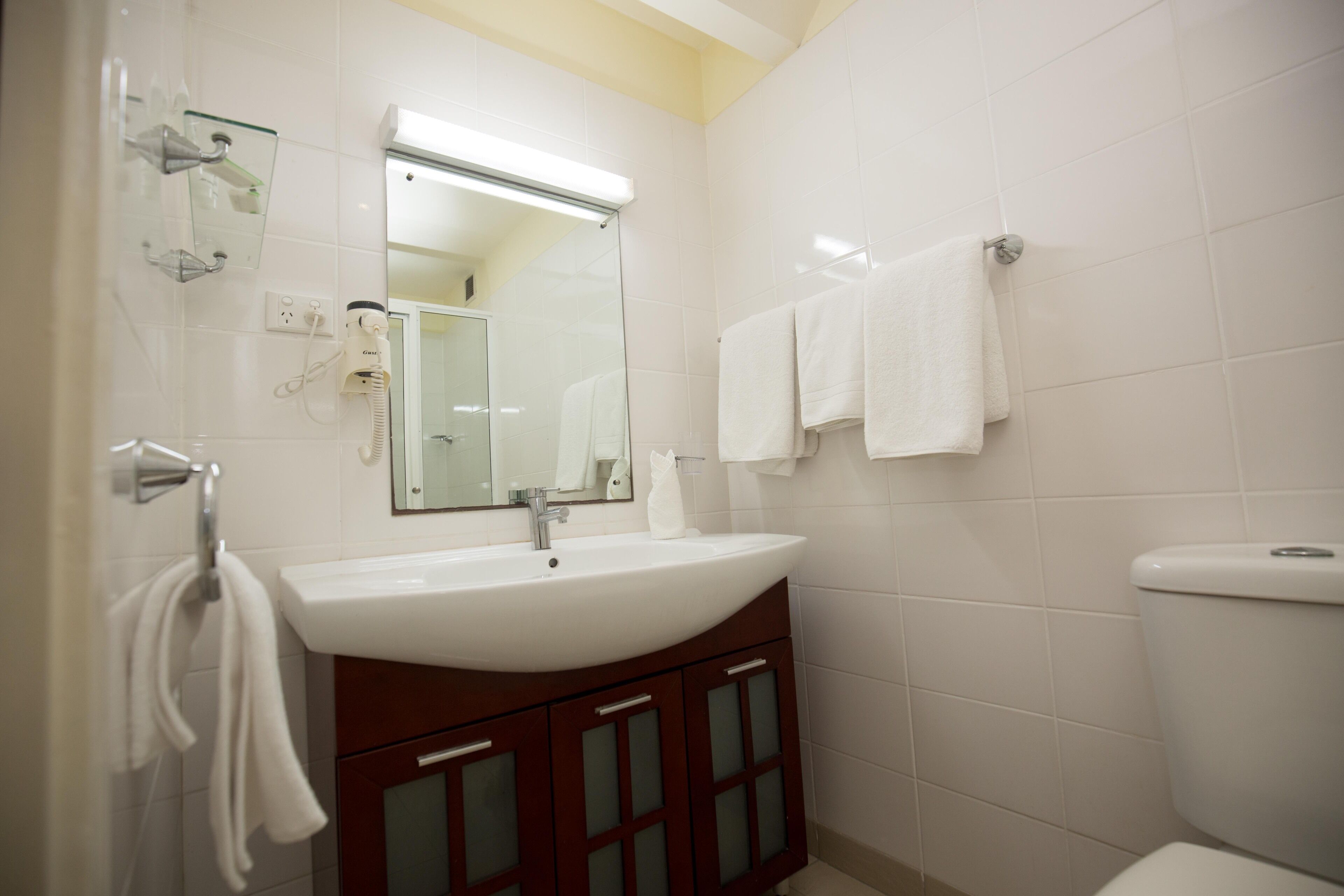 standard apartment, 1 bedroom, kitchen | bathroom | shower, rainfall showerhead, designer toiletries, hair dryer