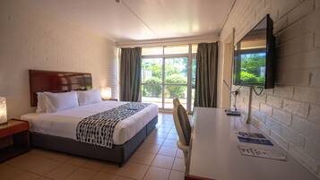 Basic Room, 1 Bedroom | In-room safe, desk, laptop workspace, blackout curtains