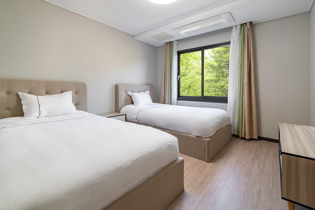 2 bedrooms, free WiFi