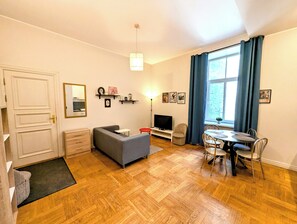 Standard Apartment | Individually decorated, individually furnished, desk, laptop workspace - Mosaic Center Apartments (Riga)