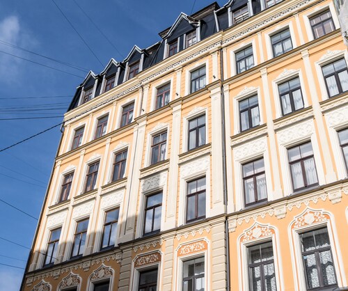 Mosaic Center Apartments