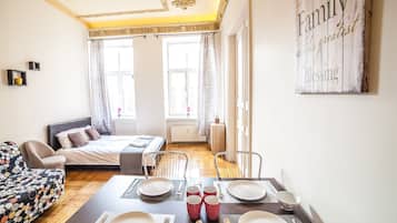 Standard Apartment, 1 Bedroom | Living room
