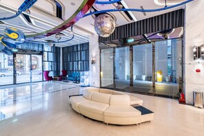 Lobby sitting area - Guide Hotel Taichung ZiYou (Taichung)