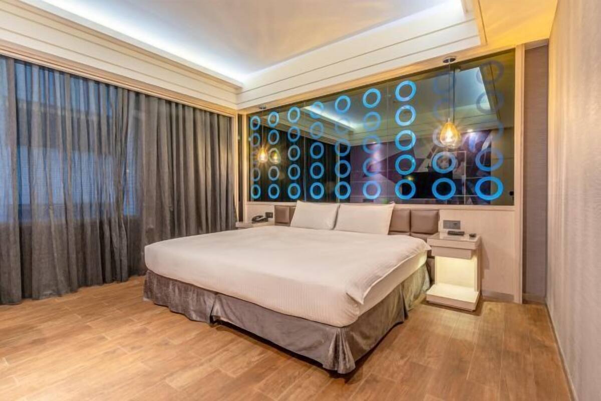 In-room safe, desk, blackout curtains, soundproofing