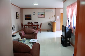 Apartment, 2 bedroom | Living area
