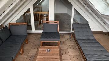 Apartment, 3 Schlafzimmer, Flussblick | Terrasse/Patio