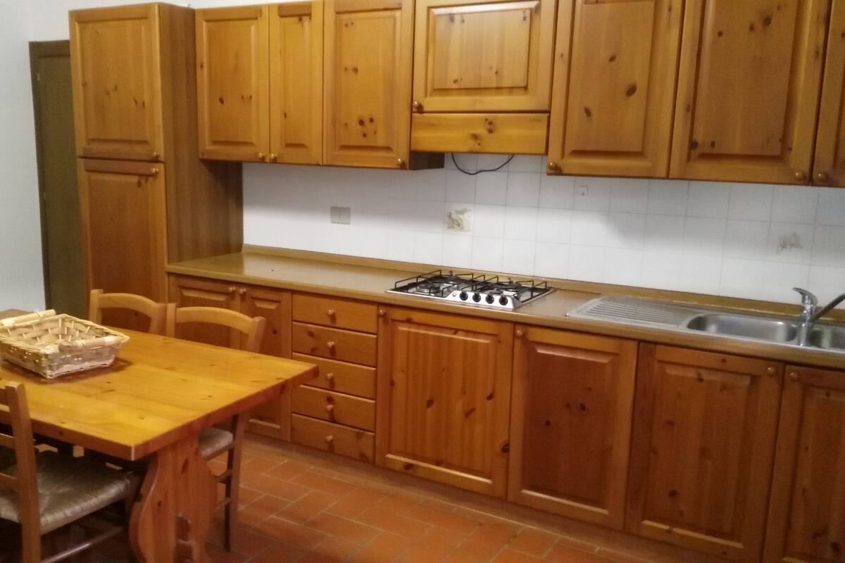 Refrigerador con freezer, utensilios de cocina